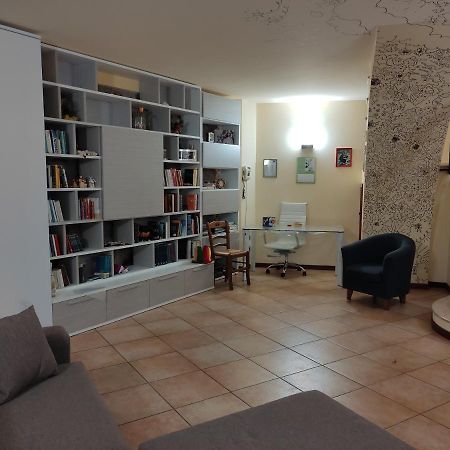 Villa 100 Passi Castelbuono - Pieno Centro Esterno foto